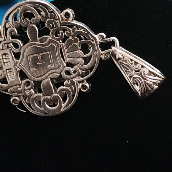 Eleganza sterling silver filigree detail pendant set with Eight 18K GOLD Points - Picture 9 of 9